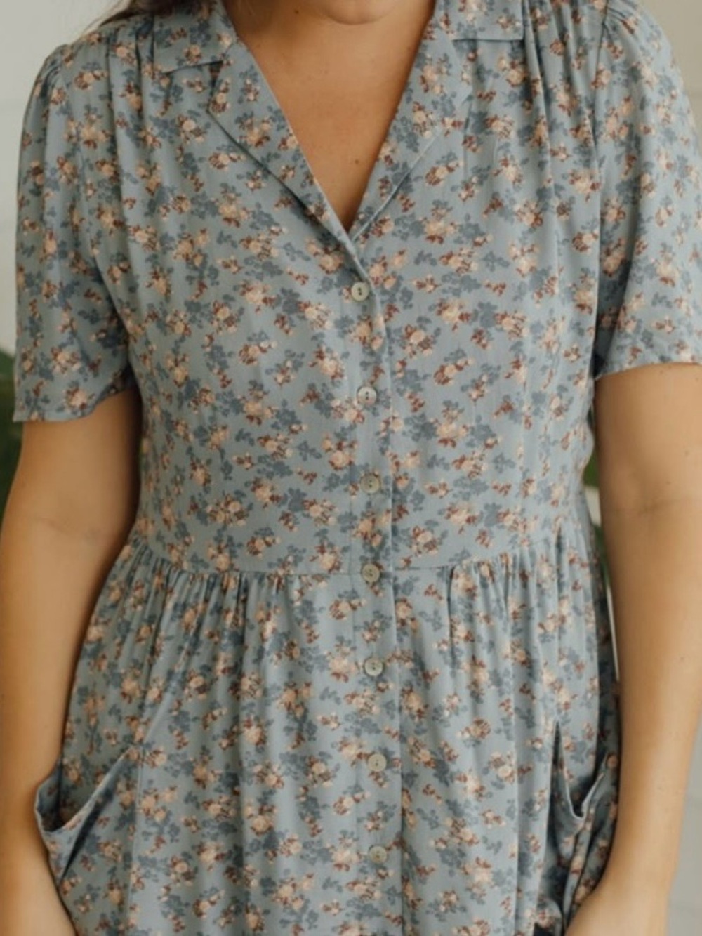 Neuflora Churchill dress - Picture 2 of 6